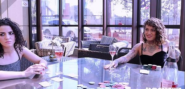  Marido otário PERDEU a Mulher em uma aposta no poker - Immersive- Lady Snow Brasil e Nina Forbidden (completo no RED)